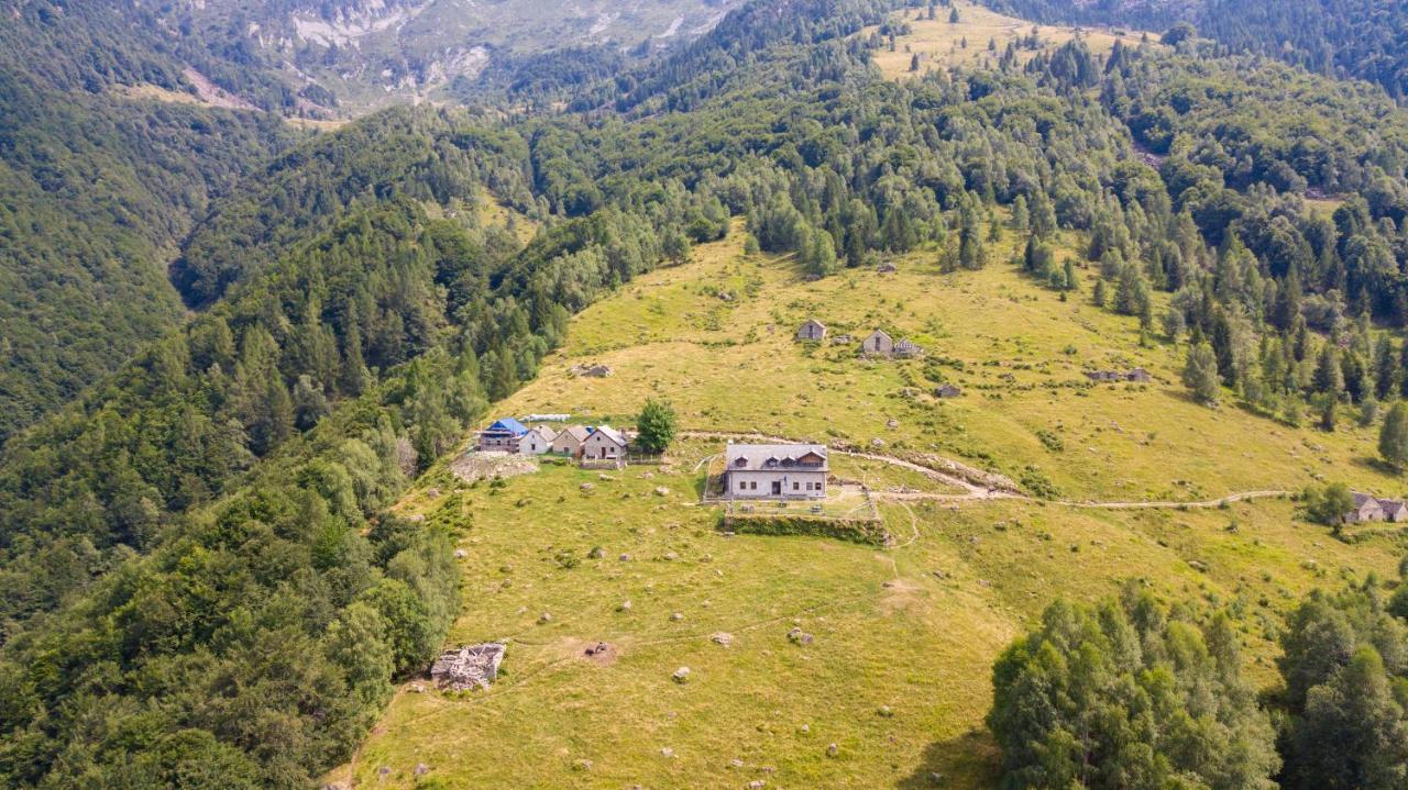 Hostel Rifugio Parpinasca Trontano Exteriér fotografie